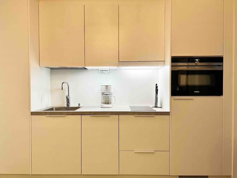 Brand New Modern Condo Built-In Mall Of Tripla Helsinki Exterior foto